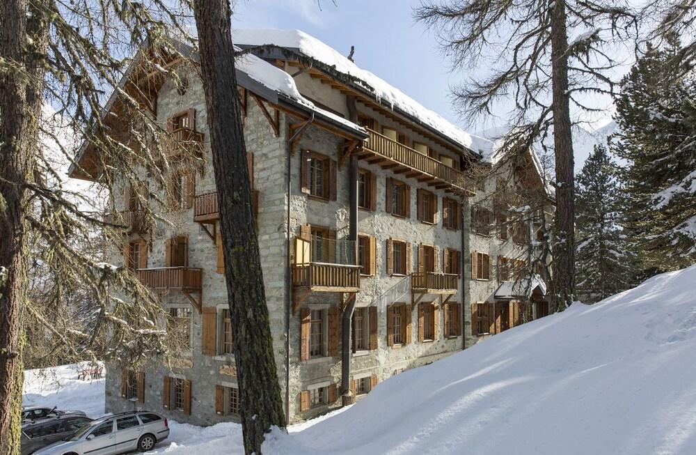 Grand Hotel & Kurhaus Arolla Exteriör bild